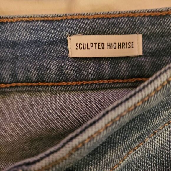 EUC William Rast Medium Wash, Highrise, Sculpted Skinny Jean. Size 30 - Picture 5 of 9